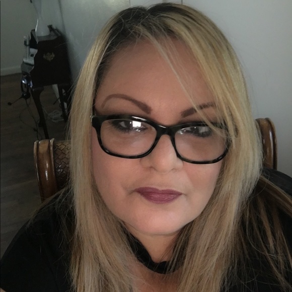 Hi✨ I’m Jacqueline 💛 aka Gatita131 😽 - Picture 7 of 8